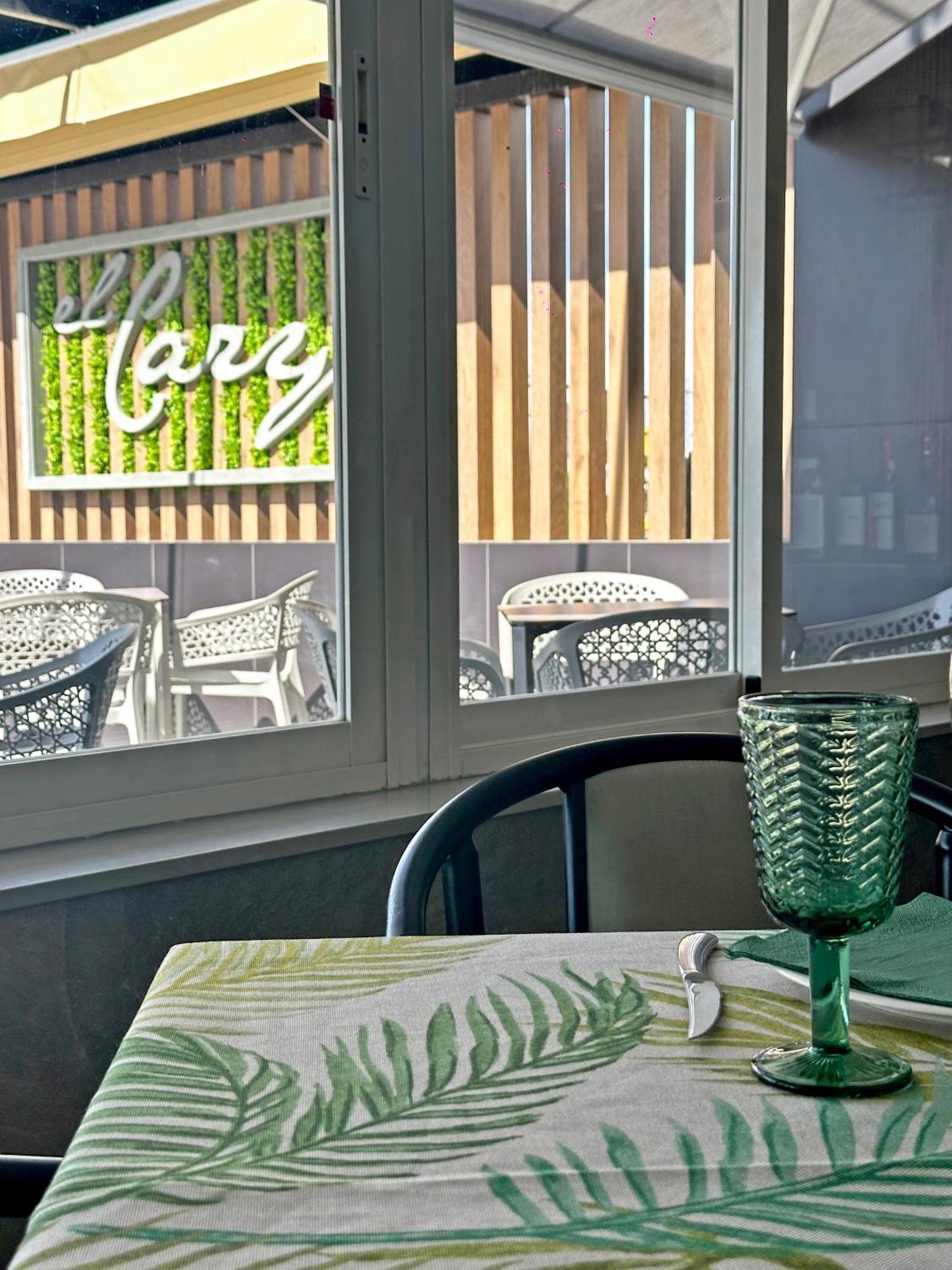 Hostal Restaurante El Cary Montemayor Buitenkant foto
