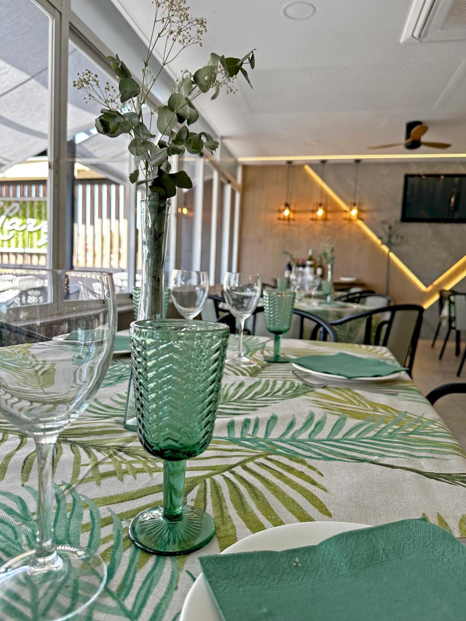 Hostal Restaurante El Cary Montemayor Buitenkant foto